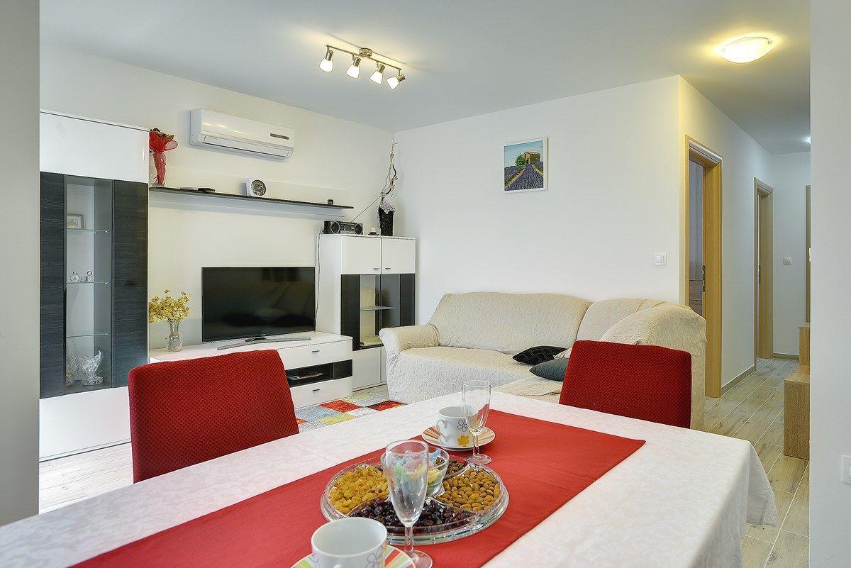 Apartments Elviana Пула Екстериор снимка